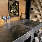 Les *